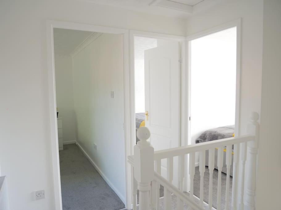 Cosy Four Bed Property With En-Suite Near To Nec Birmingham Airport And The City Экстерьер фото
